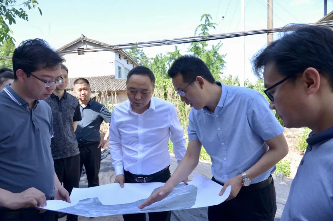   张勋图调研重点项目建设工作
